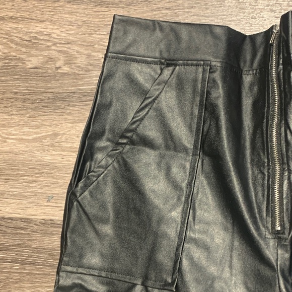 Black Faux Leather Cargo Pants with Smocked Waist & Ankles – Size Medium NWOT - Picture 5 of 10